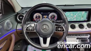 Mercedes-Benz E-Class E300 4MATIC AMG Line 2020 года из Южной Кореи