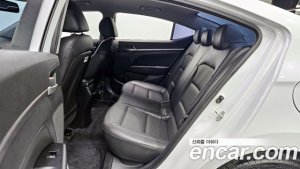 Hyundai AVANTE 1.6 2020 года из Южной Кореи