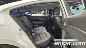 Hyundai AVANTE 1.6 2020 года из Южной Кореи