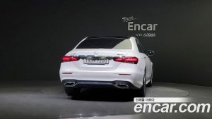 Mercedes-Benz E-Class E350 4MATIC AMG Line 2021 года из Южной Кореи