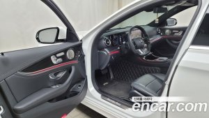 Mercedes-Benz E-Class E350 4MATIC AMG Line 2021 года из Южной Кореи