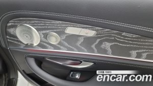 Mercedes-Benz E-Class E350 4MATIC AMG Line 2021 года из Южной Кореи