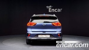 Kia Niro 1.6 HEV 2020 года из Южной Кореи