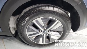 Kia Niro 1.6 HEV 2020 года из Южной Кореи