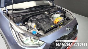 Kia Niro 1.6 HEV 2020 года из Южной Кореи
