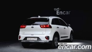 Kia Niro 1.6 HEV 2020 года из Южной Кореи