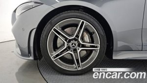 Mercedes-Benz CLS-Class CLS300d AMG Line 2020 года из Южной Кореи