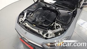 Mercedes-Benz CLS-Class CLS300d AMG Line 2020 года из Южной Кореи
