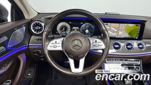 Mercedes-Benz CLS-Class CLS300d AMG Line 2020 года из Южной Кореи