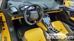 Lamborghini Huracan EVO 5.2 SPYDER 2020 года из Южной Кореи