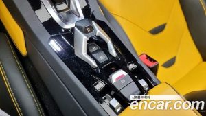 Lamborghini Huracan EVO 5.2 SPYDER 2020 года из Южной Кореи