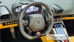 Lamborghini Huracan EVO 5.2 SPYDER 2020 года из Южной Кореи
