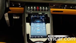 Lamborghini Huracan EVO 5.2 SPYDER 2020 года из Южной Кореи