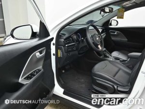 Kia Niro 1.6 HEV 2021 года из Южной Кореи