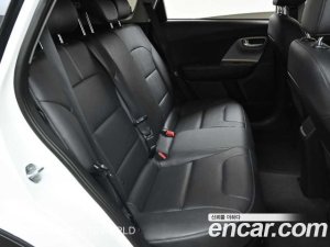 Kia Niro 1.6 HEV 2021 года из Южной Кореи