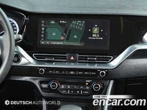 Kia Niro 1.6 HEV 2021 года из Южной Кореи