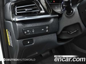 Kia Niro 1.6 HEV 2021 года из Южной Кореи