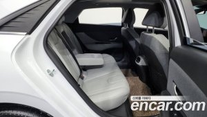 Hyundai AVANTE 1.6 2021 года из Южной Кореи