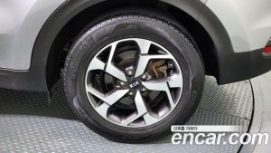 Kia Sportage Дизель 1.6 4WD 2022 года из Южной Кореи