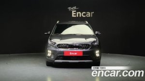 Kia Niro 1.6 HEV 2021 года из Южной Кореи