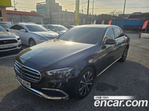 Mercedes-Benz E-Class E300e 4MATIC Exclusive 2021 года из Южной Кореи
