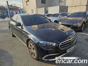 Mercedes-Benz E-Class E300e 4MATIC Exclusive 2021 года из Южной Кореи