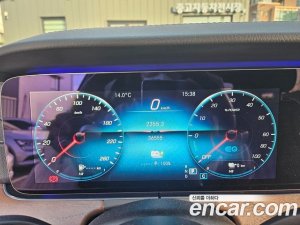 Mercedes-Benz E-Class E300e 4MATIC Exclusive 2021 года из Южной Кореи