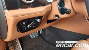 Bentley Bentayga 4.0 V8 2020 года из Южной Кореи