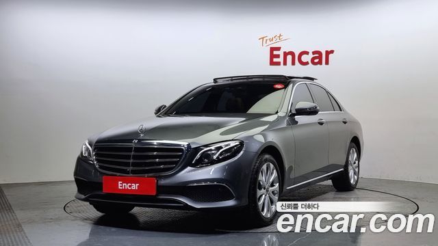 Mercedes-Benz E-Class E300 4MATIC Exclusive 2019 года из Кореи