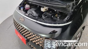 Hyundai Staria 4WD Lounge 9-Seater 2022 года из Южной Кореи