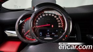 Mini Cooper JCW 2020 года из Южной Кореи