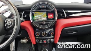 Mini Cooper JCW 2020 года из Южной Кореи