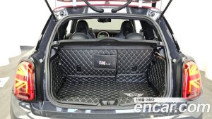 Mini Cooper JCW 2020 года из Южной Кореи