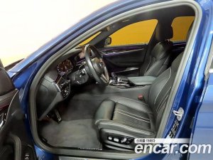 BMW 5-Series 520i M Sport 2021 года из Южной Кореи