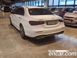 Mercedes-Benz E-Class E220d 4MATIC AMG Line 2021 года из Южной Кореи