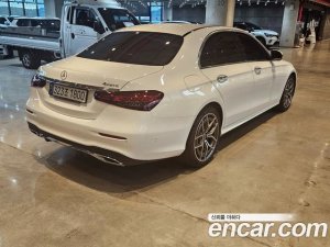 Mercedes-Benz E-Class E220d 4MATIC AMG Line 2021 года из Южной Кореи