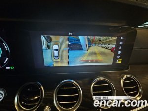 Mercedes-Benz E-Class E220d 4MATIC AMG Line 2021 года из Южной Кореи