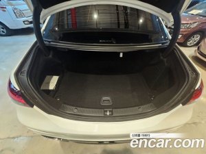 Mercedes-Benz E-Class E220d 4MATIC AMG Line 2021 года из Южной Кореи