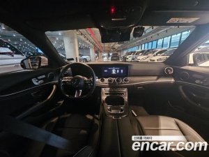 Mercedes-Benz E-Class E220d 4MATIC AMG Line 2021 года из Южной Кореи