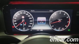 Mercedes-Benz E-Class E300 4MATIC AMG Line 2020 года из Южной Кореи