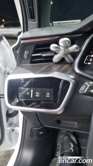 Audi A6 45 TFSI 4WD Premium 2021 года из Южной Кореи