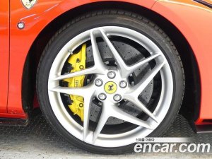 Ferrari F8 3.9 V8 2021 года из Южной Кореи