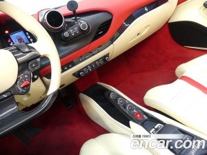 Ferrari F8 3.9 V8 2021 года из Южной Кореи