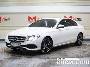 Mercedes-Benz E-Class E220d Avantgarde 2020 года из Южной Кореи