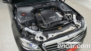 Mercedes-Benz E-Class E300 4MATIC Exclusive 2020 года из Южной Кореи