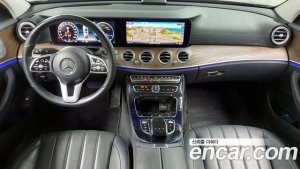 Mercedes-Benz E-Class E300 4MATIC Exclusive 2020 года из Южной Кореи