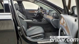 Mercedes-Benz E-Class E300 4MATIC Exclusive 2020 года из Южной Кореи