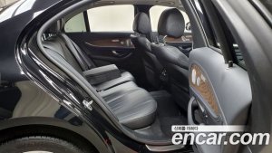 Mercedes-Benz E-Class E300 4MATIC Exclusive 2020 года из Южной Кореи