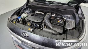 Kia Seltos Бензин 1.6 Turbo 2WD 2020 года из Южной Кореи