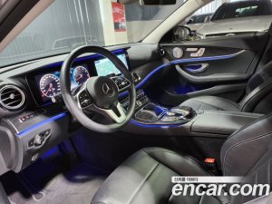 Mercedes-Benz E-Class E300 Avantgarde 2020 года из Южной Кореи